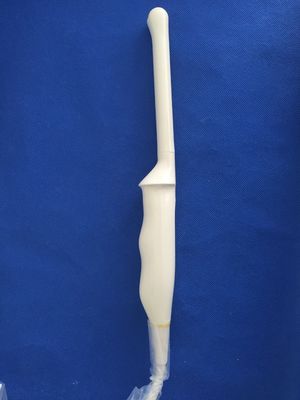 Sondage transvaginal par ultrasons pour les examens médicaux